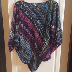 Elan batwing dolman top.